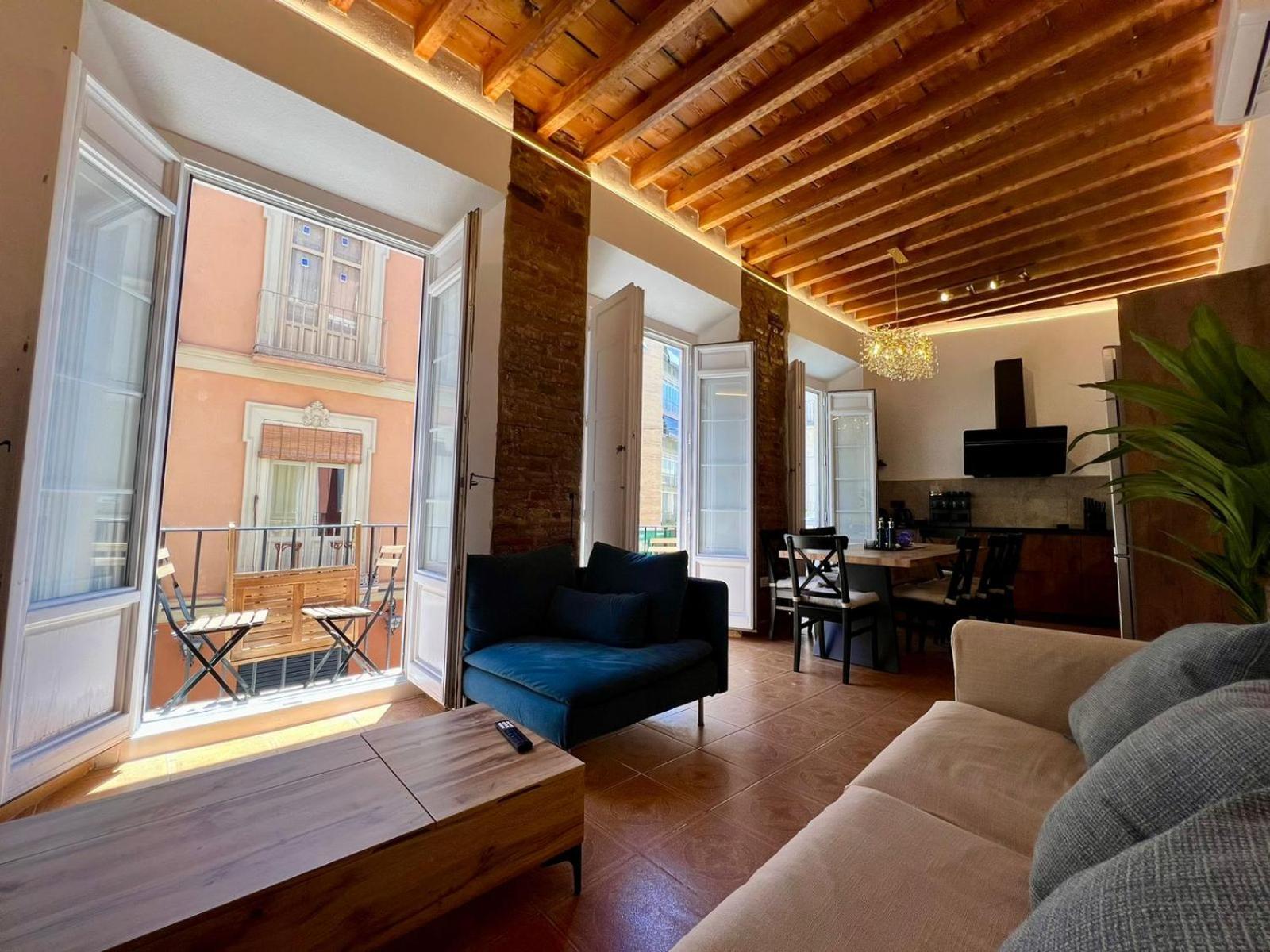 Casa Naty, Espacioso Renovado Apartamento En El Centro De 马拉加 外观 照片