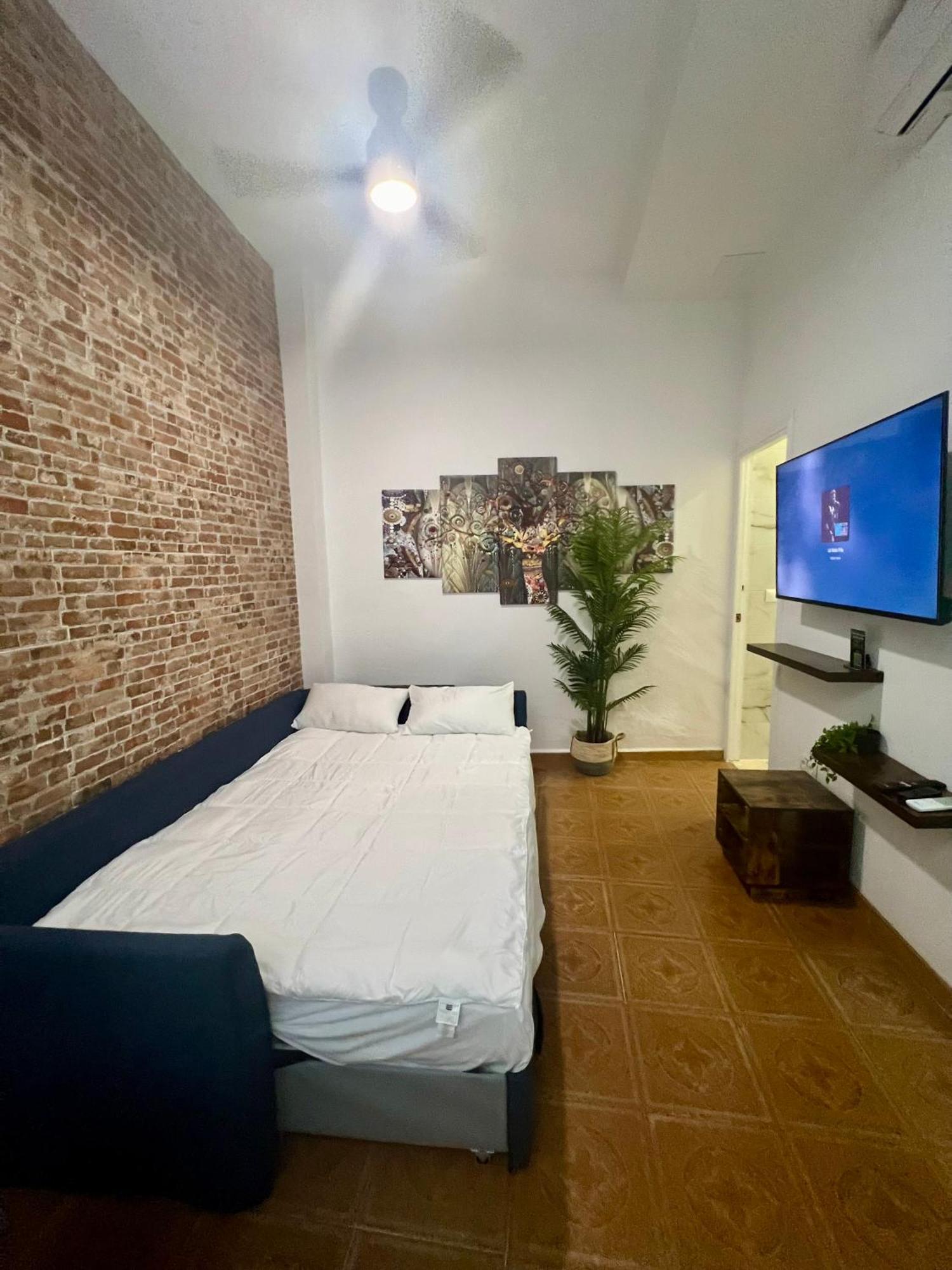 Casa Naty, Espacioso Renovado Apartamento En El Centro De 马拉加 外观 照片